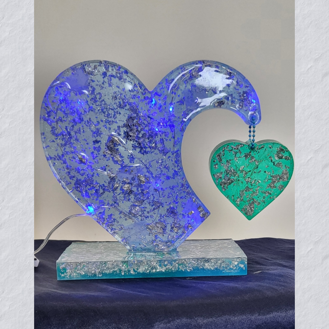 Modèle Prestige – Plaque funéraire personnalisable (Cœur & petit cœur suspendu)